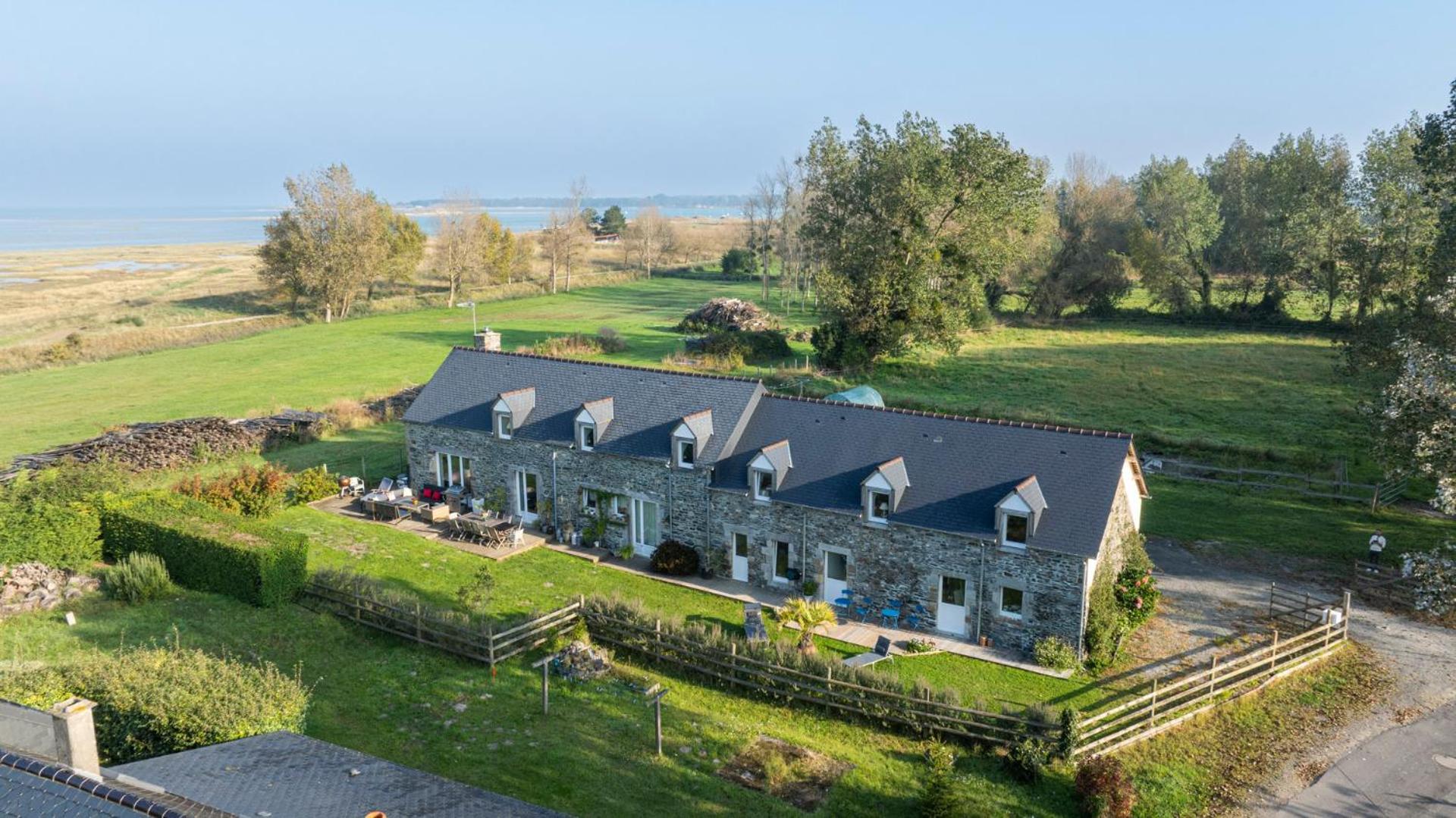 Bed and Breakfast Le Bout Du Monde Bricqueville-sur-Mer Екстер'єр фото